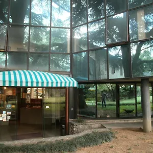 albergo-villa-roma.it-lombardy.com/